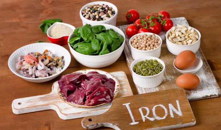 برای کمخونی چی بخوریم